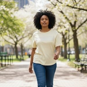 Like New- CJ BANKS  X